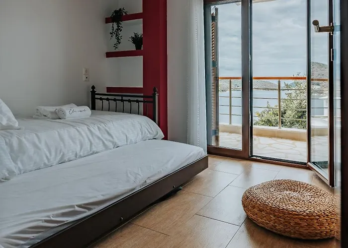 Elia Seaside * Pteleós